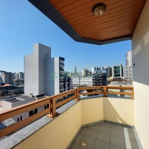 Apartamento com 100m², 3 dormitórios, 2 vagas, no bairro São Pelegrino em Caxias do Sul para Alugar ou Comprar