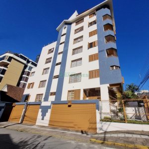 Apartamento com 100m², 3 dormitórios, 2 vagas, no bairro São Pelegrino em Caxias do Sul para Alugar ou Comprar