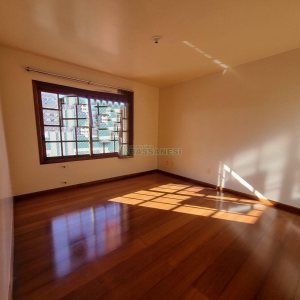 Apartamento com 100m², 3 dormitórios, 2 vagas, no bairro São Pelegrino em Caxias do Sul para Alugar ou Comprar