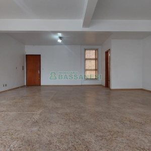 Sala com 60m², no bairro Centro em Caxias do Sul para Alugar