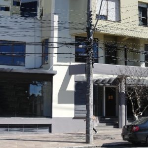 Loja com 1000m², no bairro Lourdes em Caxias do Sul para Alugar ou Comprar