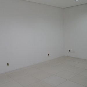 Loja com 1000m², no bairro Lourdes em Caxias do Sul para Alugar ou Comprar