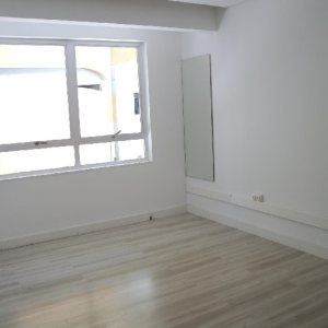 Loja com 1000m², no bairro Lourdes em Caxias do Sul para Alugar ou Comprar