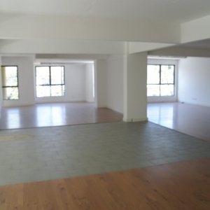 Loja com 1000m², no bairro Lourdes em Caxias do Sul para Alugar ou Comprar