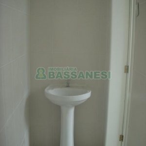 Loja com 120m², no bairro Rio Branco em Caxias do Sul para Alugar