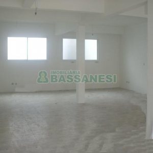 Loja com 120m², no bairro Rio Branco em Caxias do Sul para Alugar