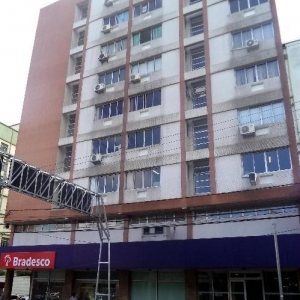 Sala com 21m², no bairro Centro em Caxias do Sul para Alugar