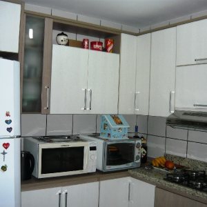 Sobrado com 86m², 3 dormitórios, 1 vaga, no bairro Esplanada em Caxias do Sul para Comprar