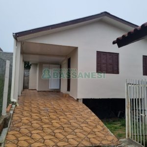 Casa com 103m², 5 dormitórios, 1 vaga, no bairro Cidade Nova em Caxias do Sul para Comprar