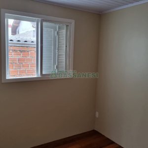 Casa com 103m², 5 dormitórios, 1 vaga, no bairro Cidade Nova em Caxias do Sul para Comprar