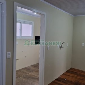 Casa com 103m², 5 dormitórios, 1 vaga, no bairro Cidade Nova em Caxias do Sul para Comprar