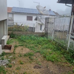 Casa com 103m², 5 dormitórios, 1 vaga, no bairro Cidade Nova em Caxias do Sul para Comprar