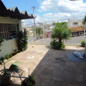 Casa, 3 dormitórios, 4 vagas, no bairro Bela Vista em Caxias do Sul para Comprar