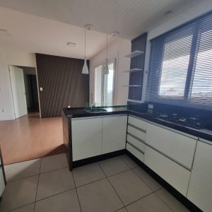 Apartamento com 110m², 3 dormitórios, 2 vagas, no bairro Rio Branco em Caxias do Sul para Alugar