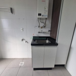 Apartamento com 110m², 3 dormitórios, 2 vagas, no bairro Rio Branco em Caxias do Sul para Alugar