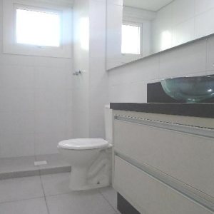 Apartamento com 110m², 3 dormitórios, 2 vagas, no bairro Rio Branco em Caxias do Sul para Alugar