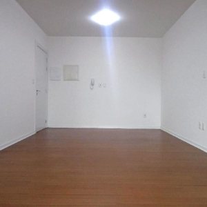 Apartamento com 110m², 3 dormitórios, 2 vagas, no bairro Rio Branco em Caxias do Sul para Alugar