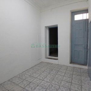 Sala com 150m², no bairro Centro em Caxias do Sul para Alugar