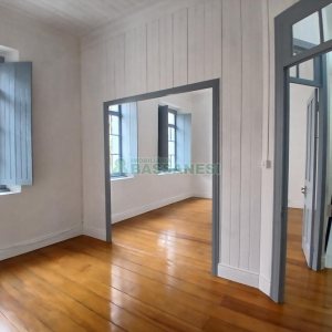 Sala com 150m², no bairro Centro em Caxias do Sul para Alugar