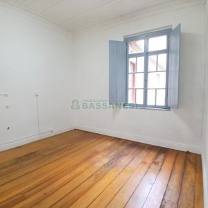 Sala com 150m², no bairro Centro em Caxias do Sul para Alugar
