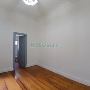Sala com 150m², no bairro Centro em Caxias do Sul para Alugar