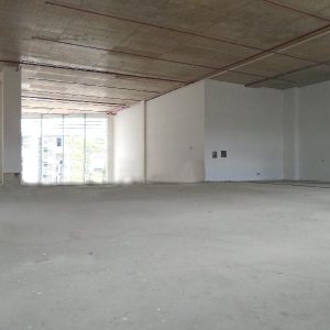 Loja com 501m², no bairro Cinqüentenário em Caxias do Sul para Alugar