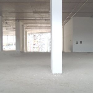 Loja com 501m², no bairro Cinqüentenário em Caxias do Sul para Alugar