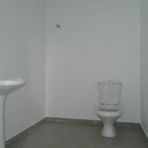 Loja com 501m², no bairro Cinqüentenário em Caxias do Sul para Alugar