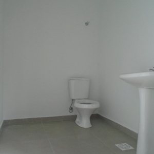 Loja com 501m², no bairro Cinqüentenário em Caxias do Sul para Alugar