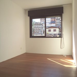 Apartamento com 52m², 2 dormitórios, 1 vaga, no bairro Rio Branco em Caxias do Sul para Alugar