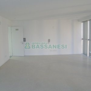 Sala com 40m², no bairro Centro em Caxias do Sul para Comprar