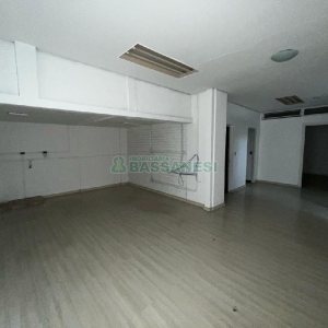 Loja com 200m², no bairro Centro em Caxias do Sul para Alugar