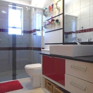Apto Mobiliado com 68m², 2 dormitórios, 1 vaga, no bairro Rio Branco em Caxias do Sul para Alugar