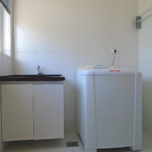 Apto Mobiliado com 68m², 2 dormitórios, 1 vaga, no bairro Rio Branco em Caxias do Sul para Alugar