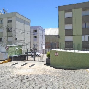 Apto Mobiliado com 68m², 2 dormitórios, 1 vaga, no bairro Rio Branco em Caxias do Sul para Alugar