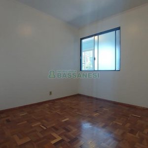 Apartamento, 3 dormitórios, 2 vagas, no bairro Madureira em Caxias do Sul para Alugar