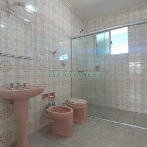 Apartamento, 3 dormitórios, 2 vagas, no bairro Madureira em Caxias do Sul para Alugar