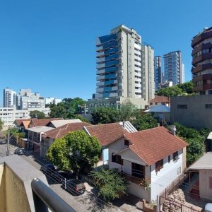 Apartamento, 3 dormitórios, 2 vagas, no bairro Madureira em Caxias do Sul para Alugar