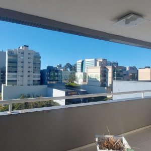 Apto Mobiliado com 85m², 2 dormitórios, 1 vaga, no bairro Villagio Iguatemi em Caxias do Sul para Alugar