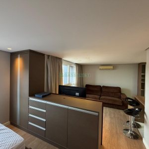 Apto Mobiliado com 42m², 1 dormitório, 1 vaga, no bairro Villagio Iguatemi em Caxias do Sul para Alugar