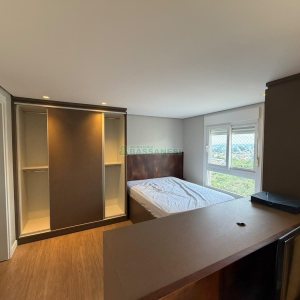 Apto Mobiliado com 42m², 1 dormitório, 1 vaga, no bairro Villagio Iguatemi em Caxias do Sul para Alugar