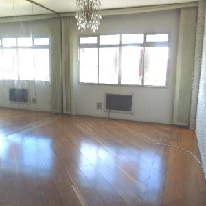 Apartamento com 165m², 3 dormitórios, no bairro Centro em Caxias do Sul para Comprar