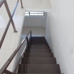 Loja com 160m², 1 vaga, no bairro Pio X em Caxias do Sul para Alugar