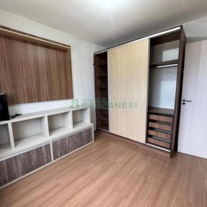 Apto Mobiliado com 36m², 1 dormitório, 1 vaga, no bairro Petrópolis em Caxias do Sul para Alugar