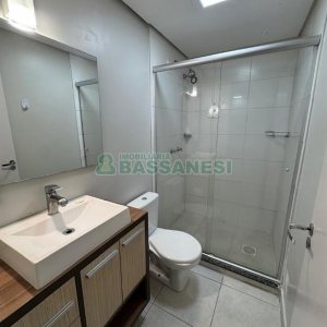 Apto Mobiliado com 36m², 1 dormitório, 1 vaga, no bairro Petrópolis em Caxias do Sul para Alugar