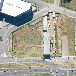 Loja com 4000m², 160 vagas, no bairro Cinqüentenário em Caxias do Sul para Alugar