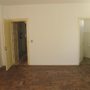 Sala com 45m², no bairro Centro em Caxias do Sul para Alugar