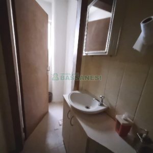 Sala com 75m², 1 vaga, no bairro Centro em Caxias do Sul para Alugar ou Comprar