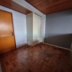 Sala com 75m², 1 vaga, no bairro Centro em Caxias do Sul para Alugar ou Comprar