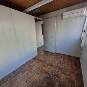 Sala com 75m², 1 vaga, no bairro Centro em Caxias do Sul para Alugar ou Comprar